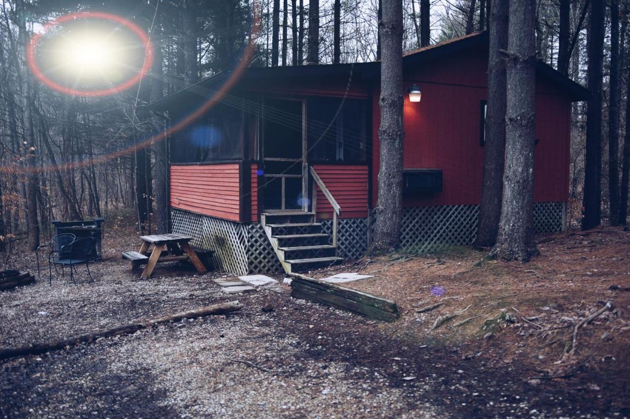 Avenwood Cabins Logan Exterior photo