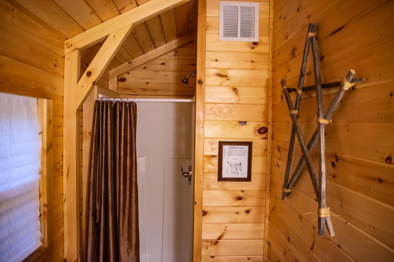 Avenwood Cabins Logan Exterior photo